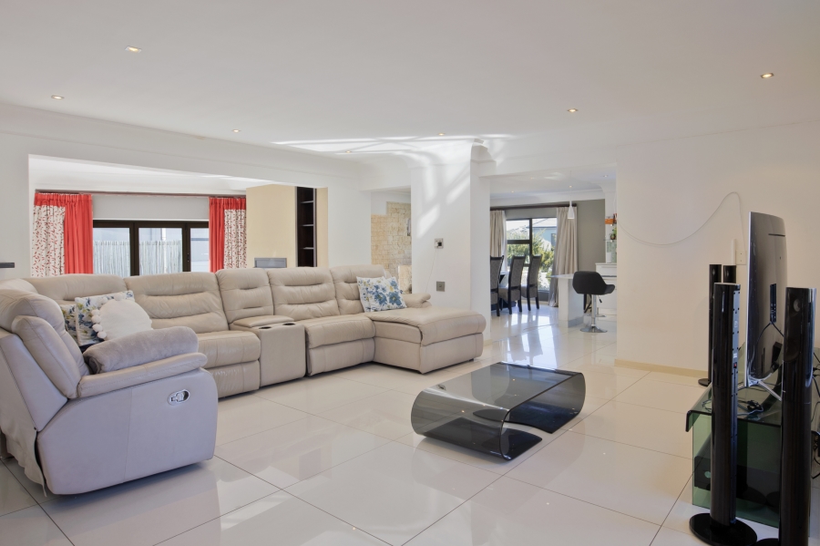 5 Bedroom Property for Sale in Big Bay Western Cape